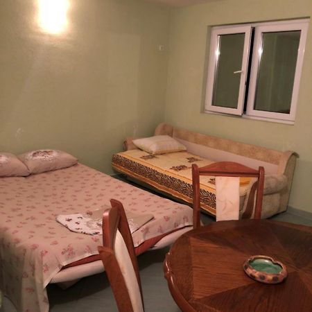 Leni Apartmani Dobre Vode โดบราวอดา ภายนอก รูปภาพ
